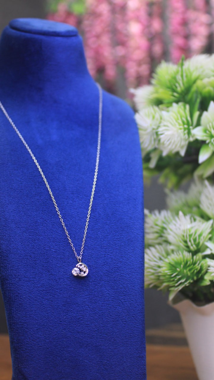 Elegant Silver Pendant Necklace with Sparkling Crystal Trio