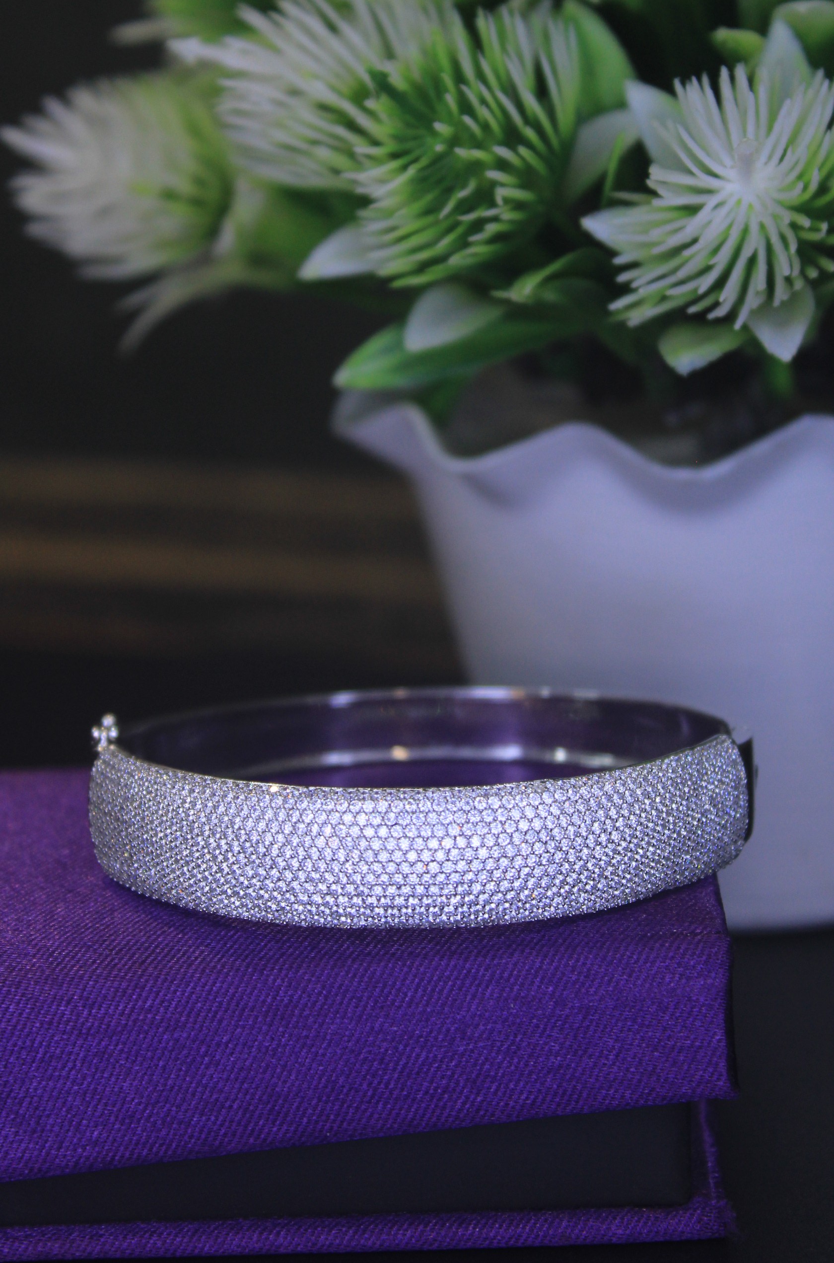 Luxury Micro-Pavé Crystal Bangle Bracelet – Elegant Silver Finish