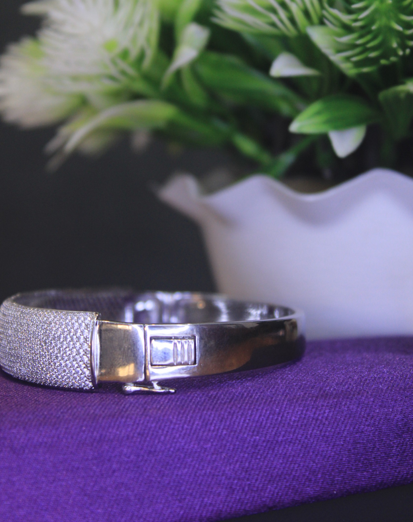 Luxury Micro-Pavé Crystal Bangle Bracelet – Elegant Silver Finish 2